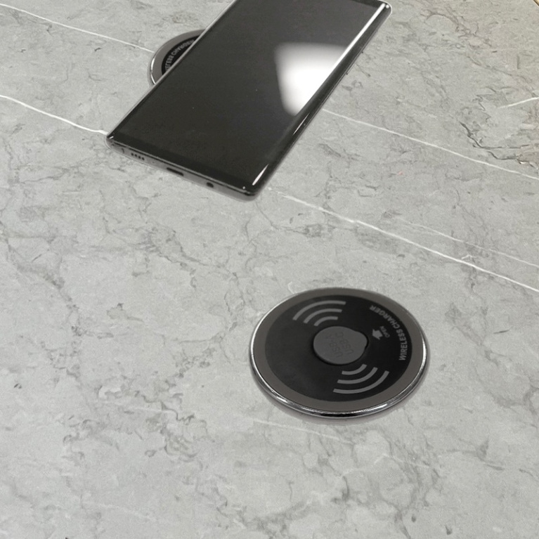 Built-in Wireless Charger