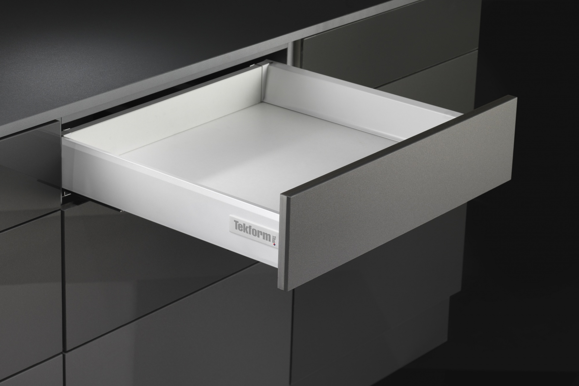 Tekform Drawer DW70 in White